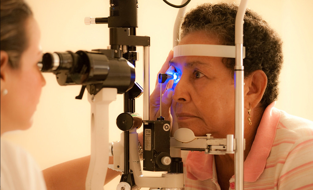 What Are the Differences Between Diabetic Retinopathy and Hypertensive Retinopathy?